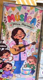 Lona vertical «Música, Mtra. Mariana» con ilustración de la maestra y alumnos